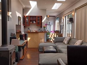 4 Bed House in South Kensington