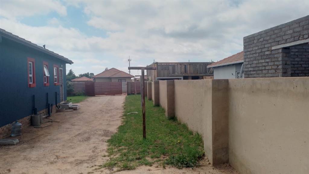 3 Bed House in Azaadville photo number 4