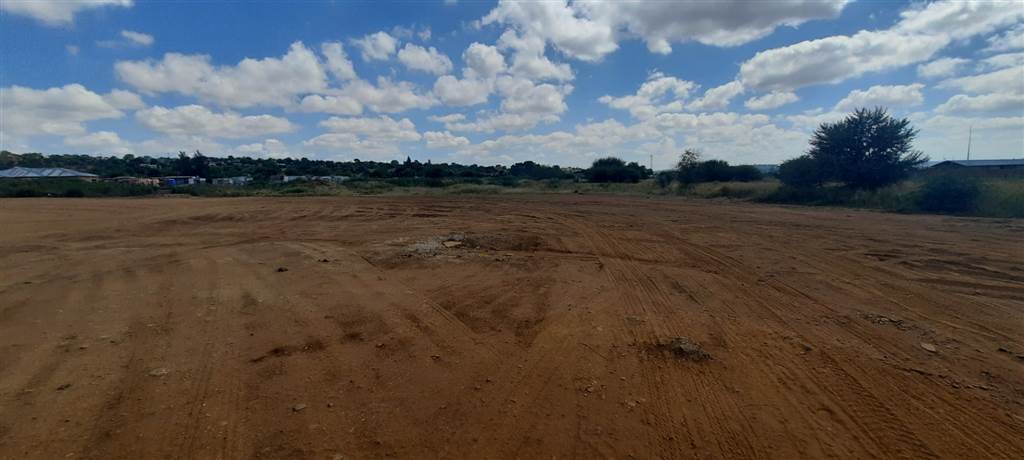 5449 m² Land available in Ga-rankuwa photo number 3