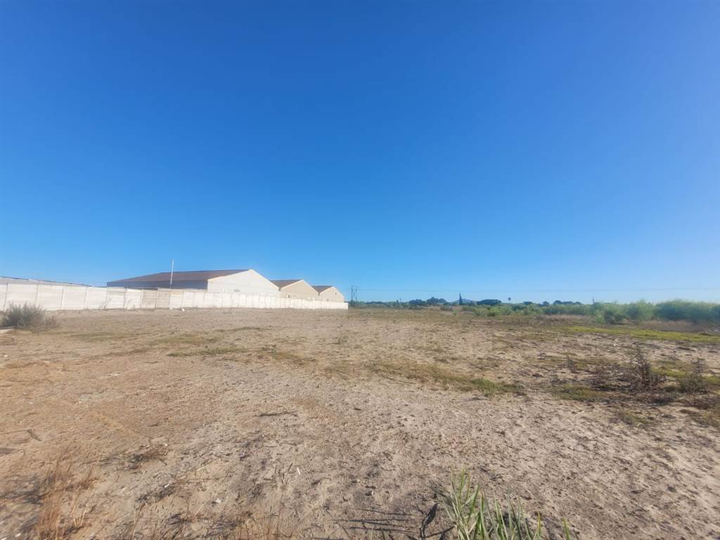 2000 m² Land available in Atlantis Industrial photo number 2