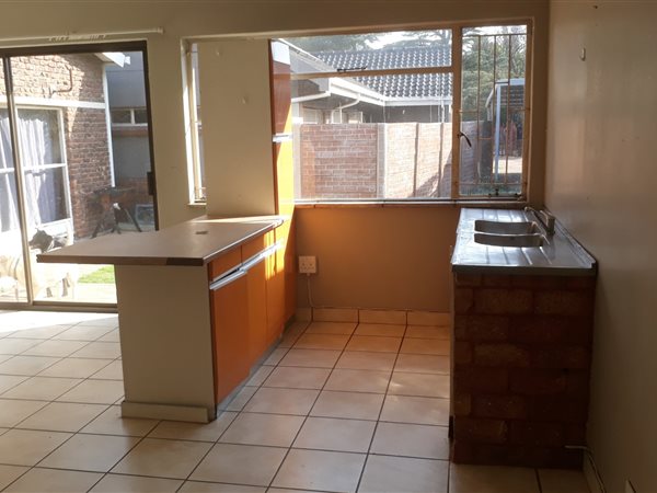 2 Bed Flat in Selcourt