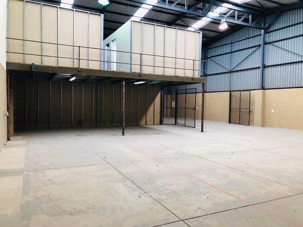 451  m² Industrial space in Stormill photo number 10