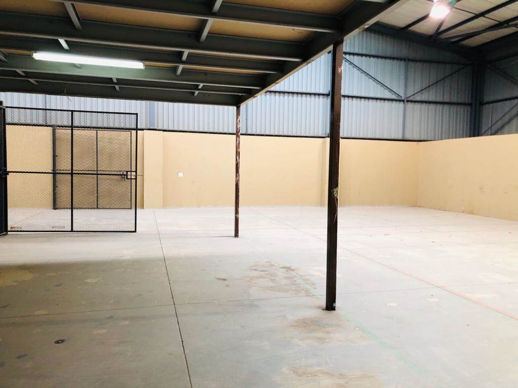 451  m² Industrial space in Stormill photo number 8