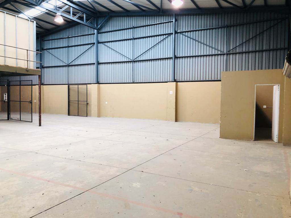 451  m² Industrial space in Stormill photo number 11
