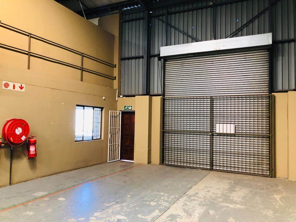 451  m² Industrial space in Stormill photo number 12