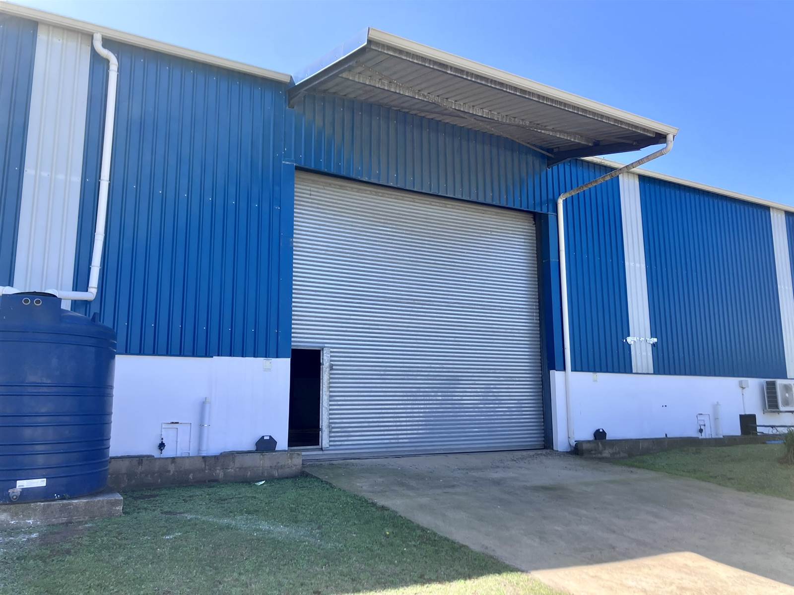 170  m² Industrial space in Illovo Beach photo number 2