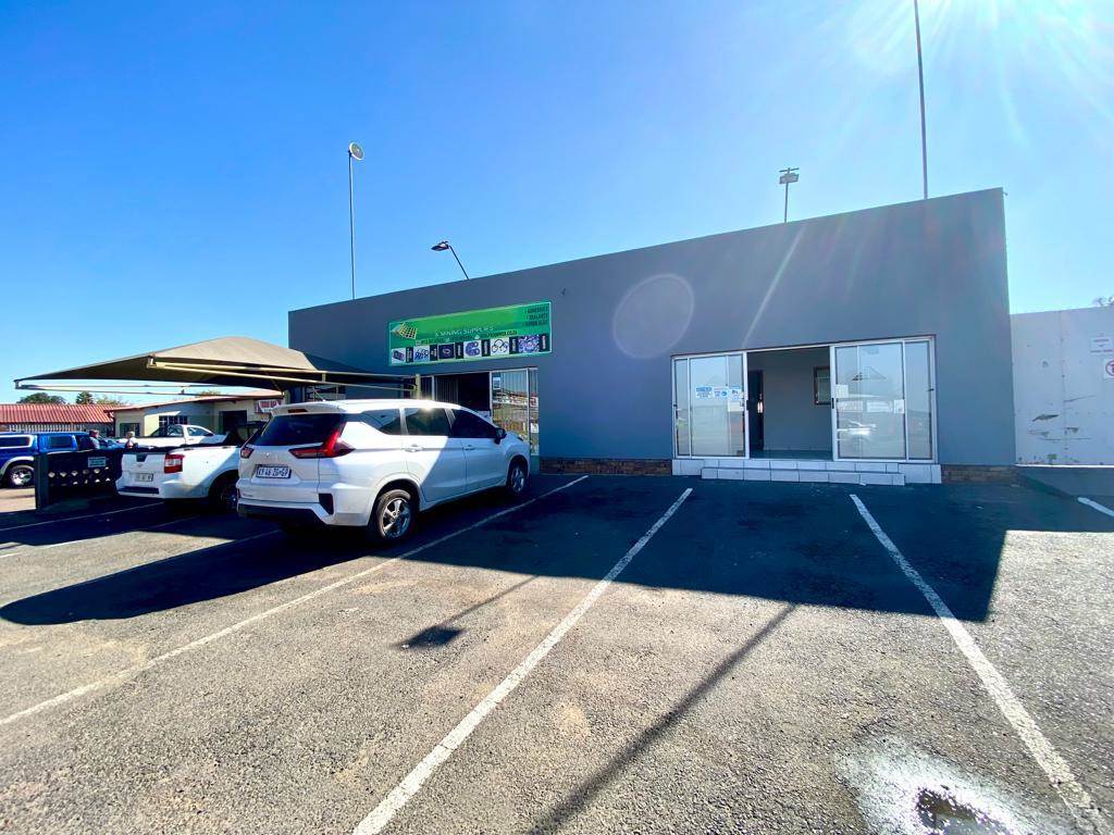 594  m² Commercial space in Klipfontein photo number 17