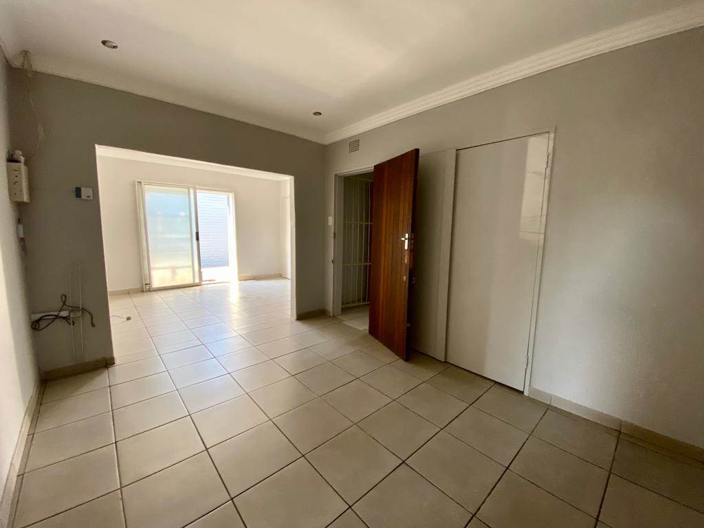 594  m² Commercial space in Klipfontein photo number 6