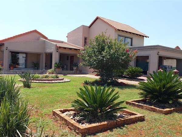 3 Bedroom House 3 Bedroom House