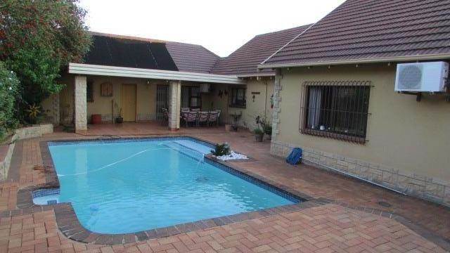 4 Bed House in Edendale photo number 5