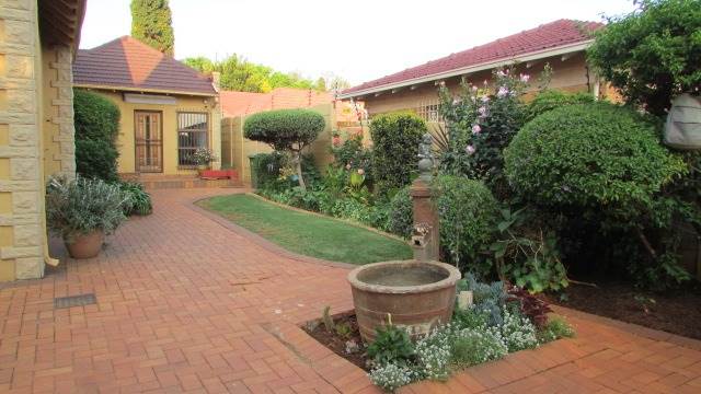 4 Bed House in Edendale photo number 6