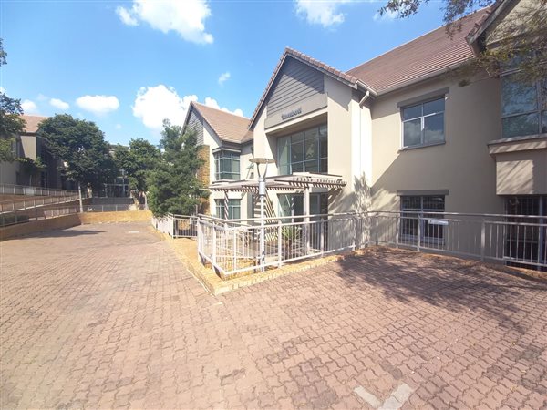 300  m² Office Space in Doringkloof