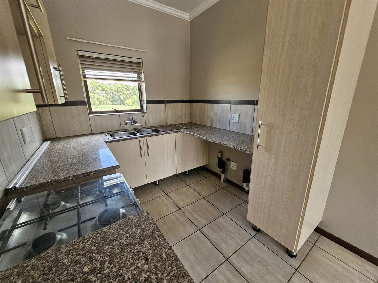2 Bed Flat in Trichardt photo number 5