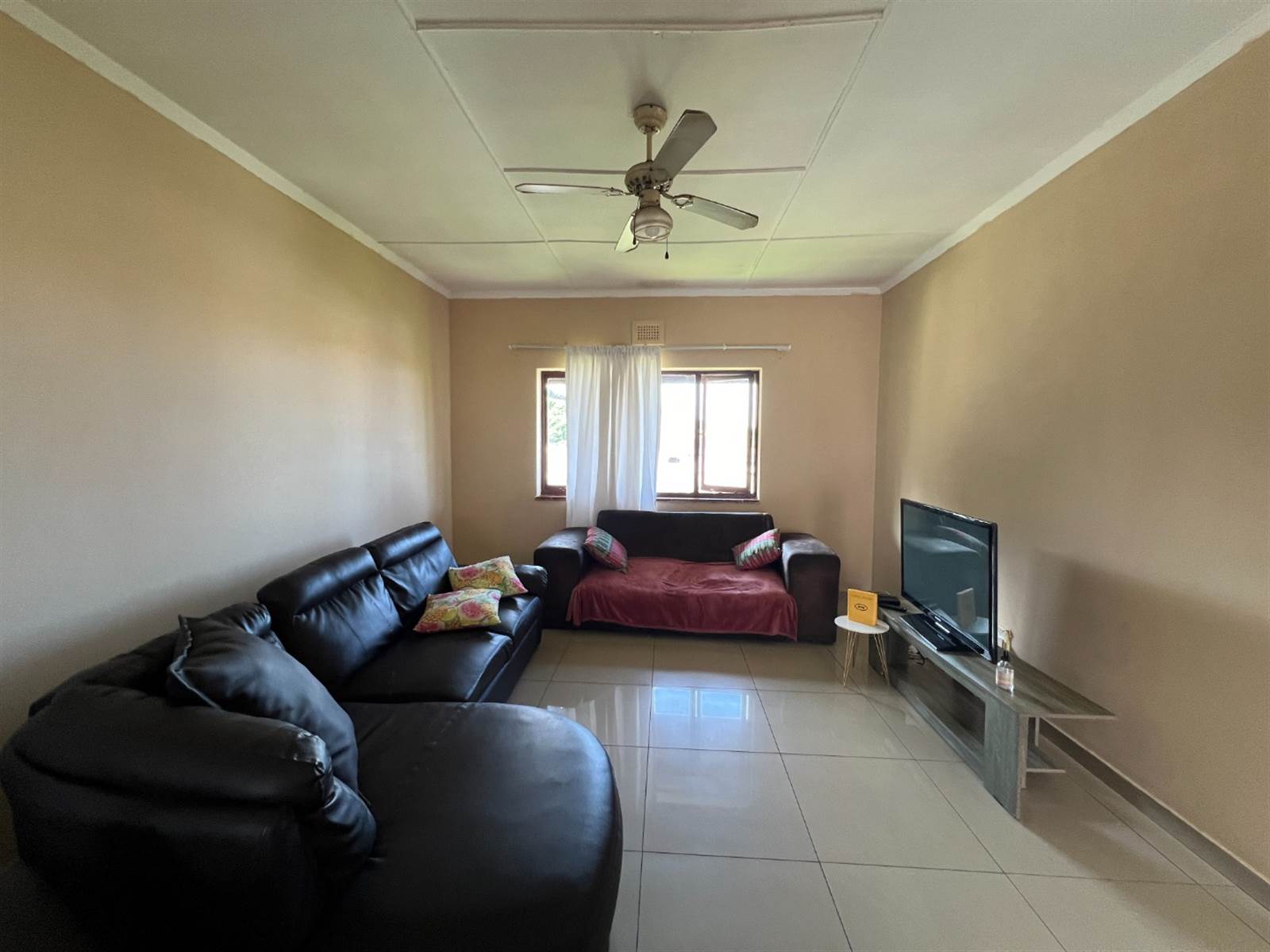3 Bed Apartment in Musgrave photo number 6
