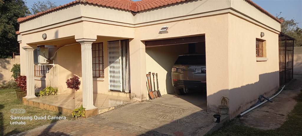 3 Bed House in Hectorspruit photo number 1