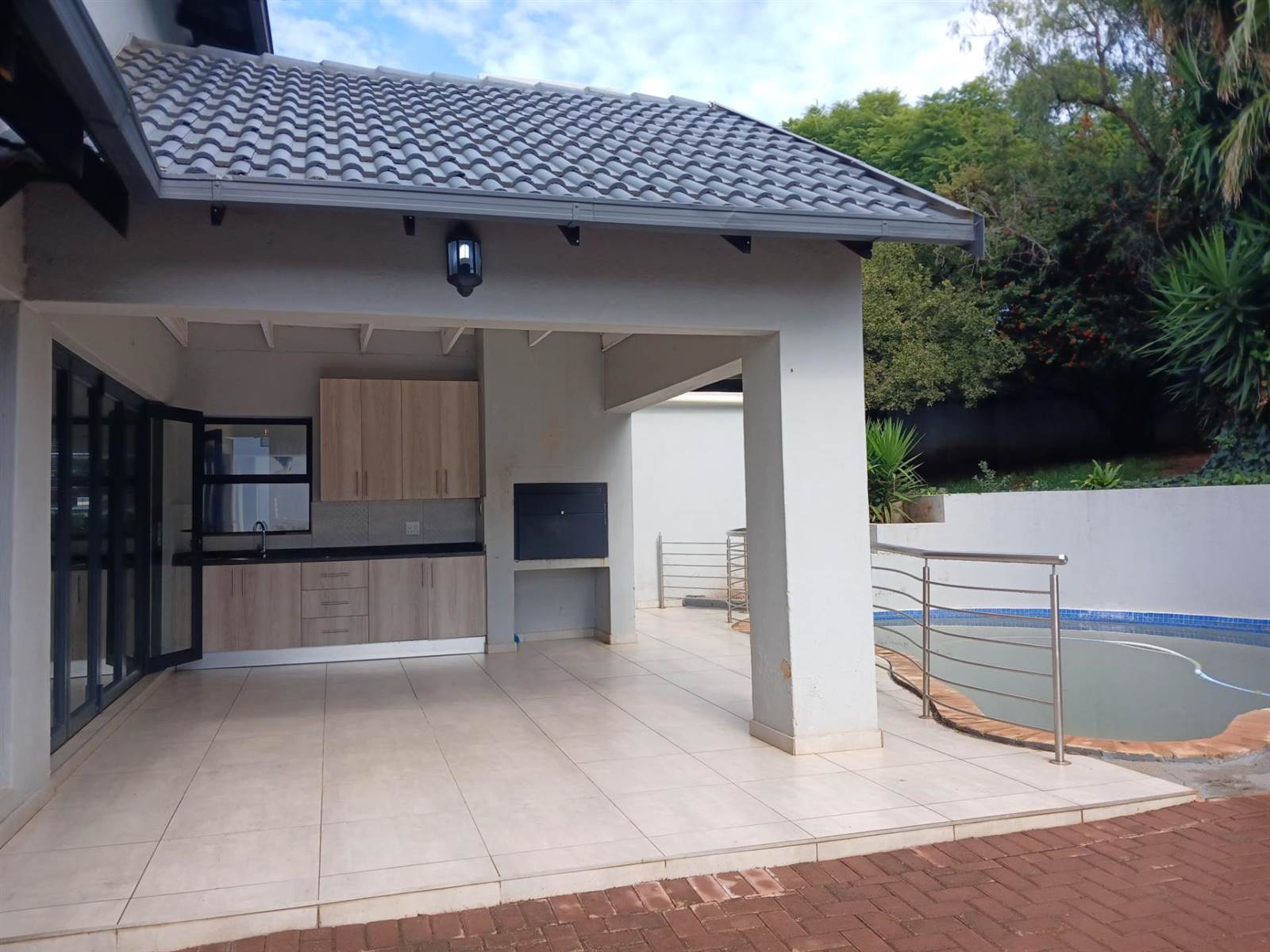 4 Bed House in Weltevreden Park photo number 19