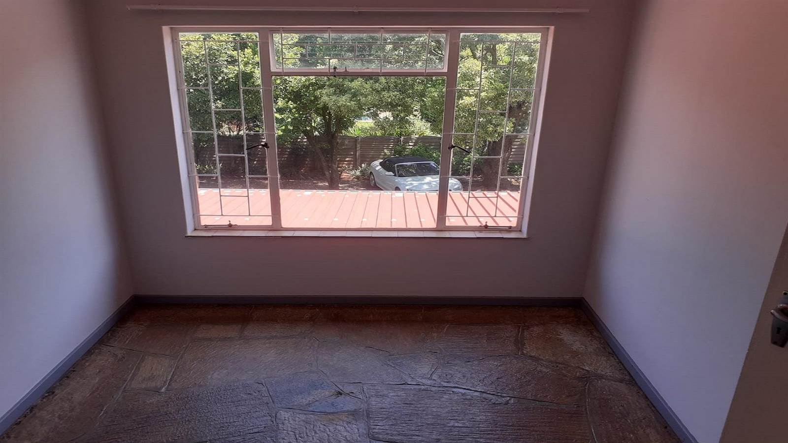 2 Bed Apartment in Rietfontein photo number 1