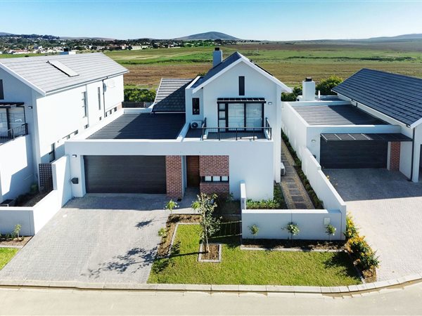 3 Bedroom House 3 Bedroom House