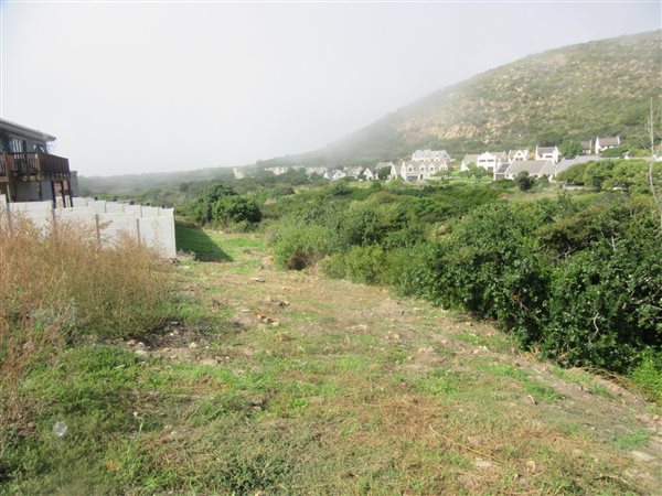 924 m² Land