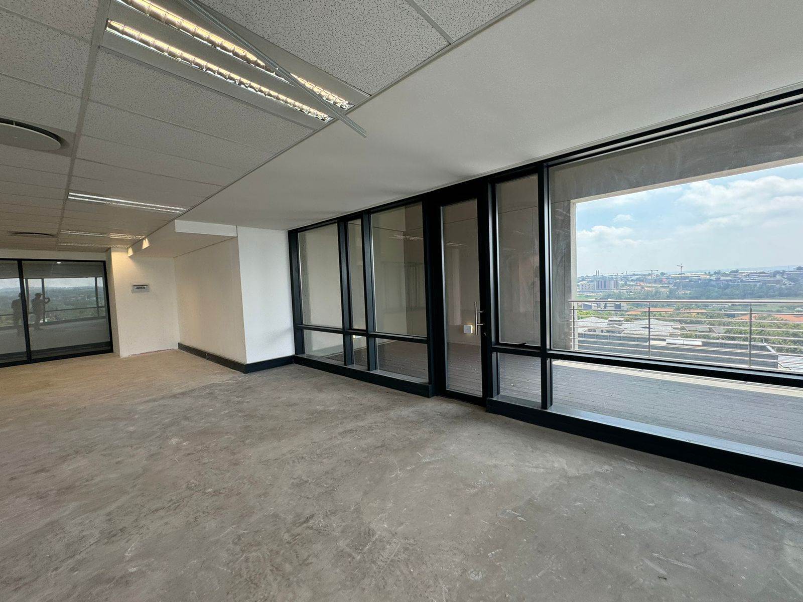 197  m² Commercial space in Sandown photo number 24
