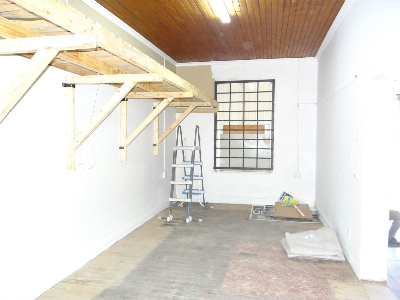 Retail space in Beaufort West photo number 7