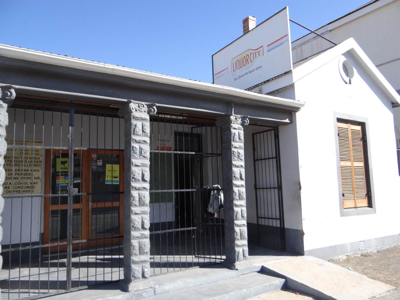 Retail space in Beaufort West photo number 2