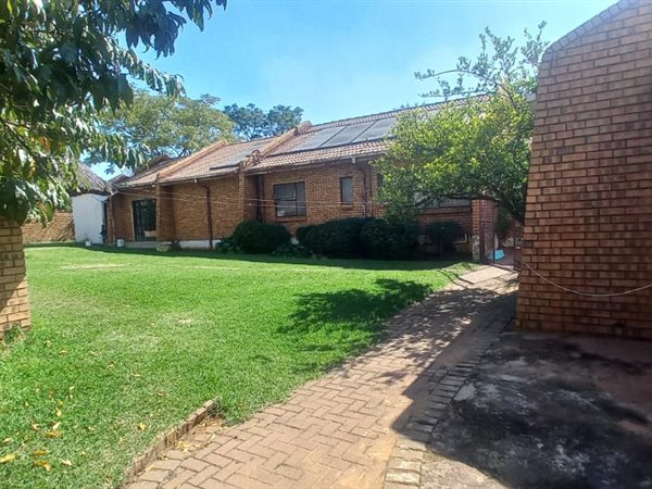 7 Bedroom House 7 Bedroom House