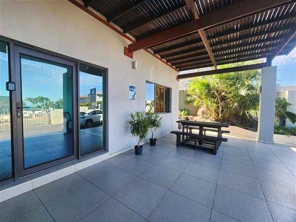 251 m² Commercial space 251 m² Commercial space