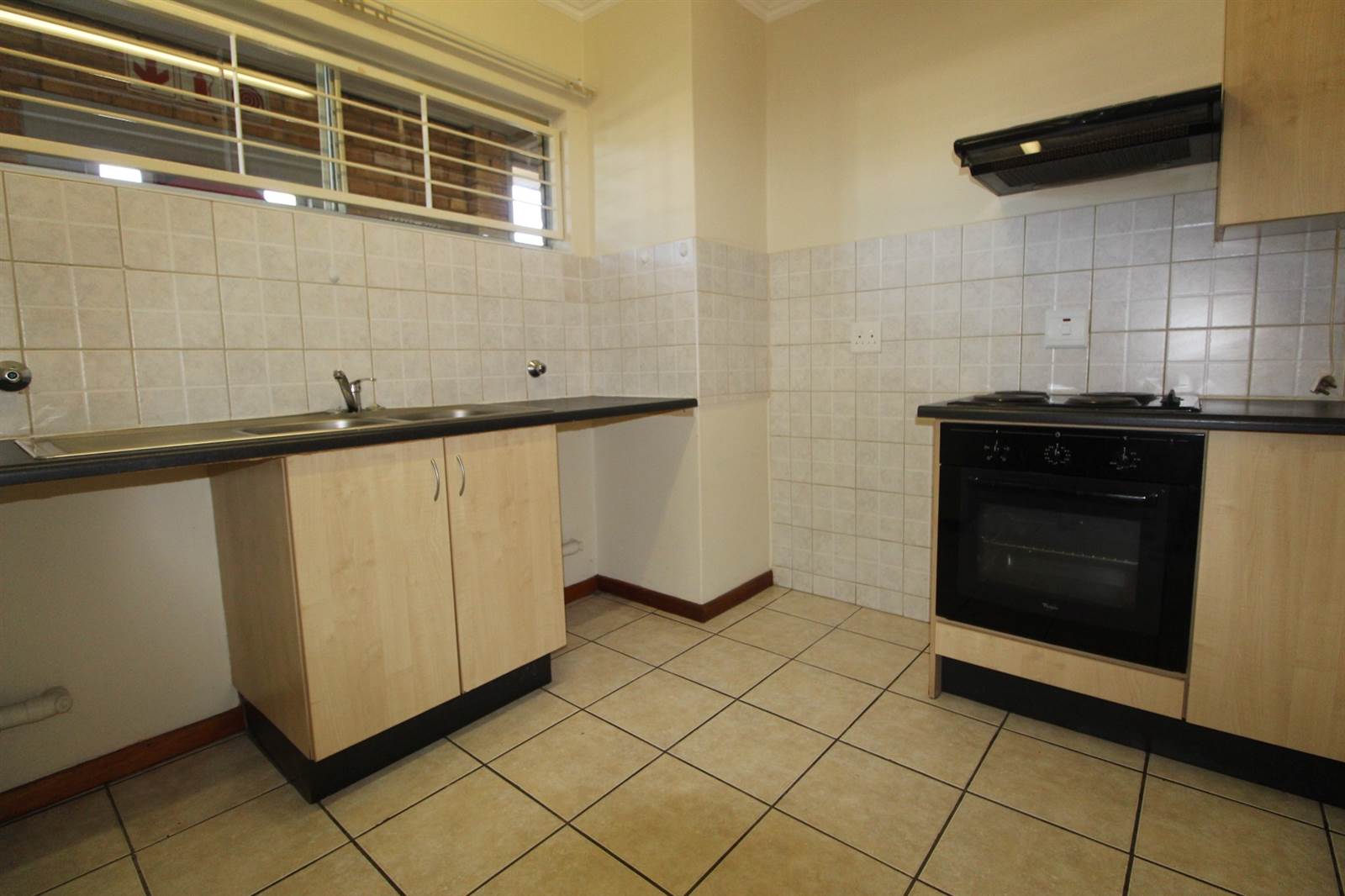1 Bed Apartment in Groenkloof photo number 7