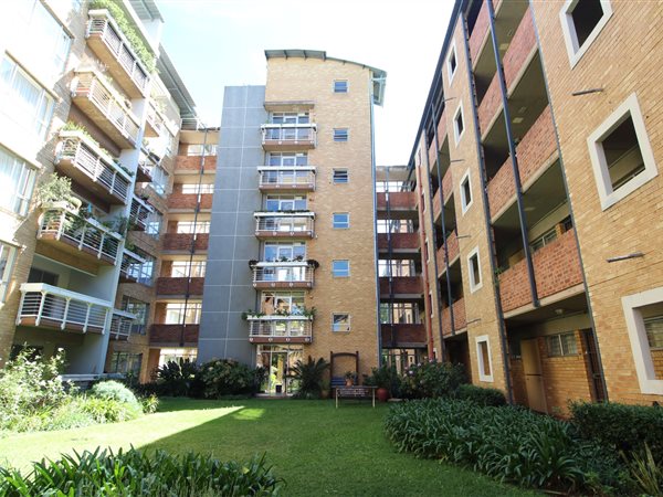 1 Bed Apartment in Groenkloof