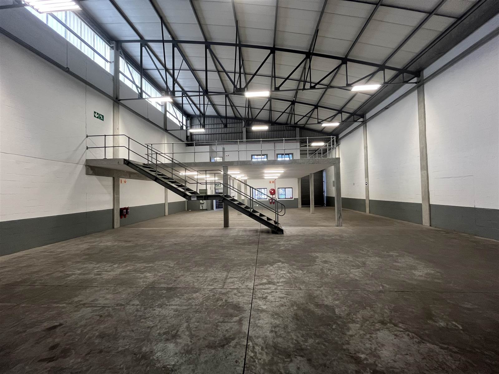 549  m² Industrial space in Airport Industria photo number 6