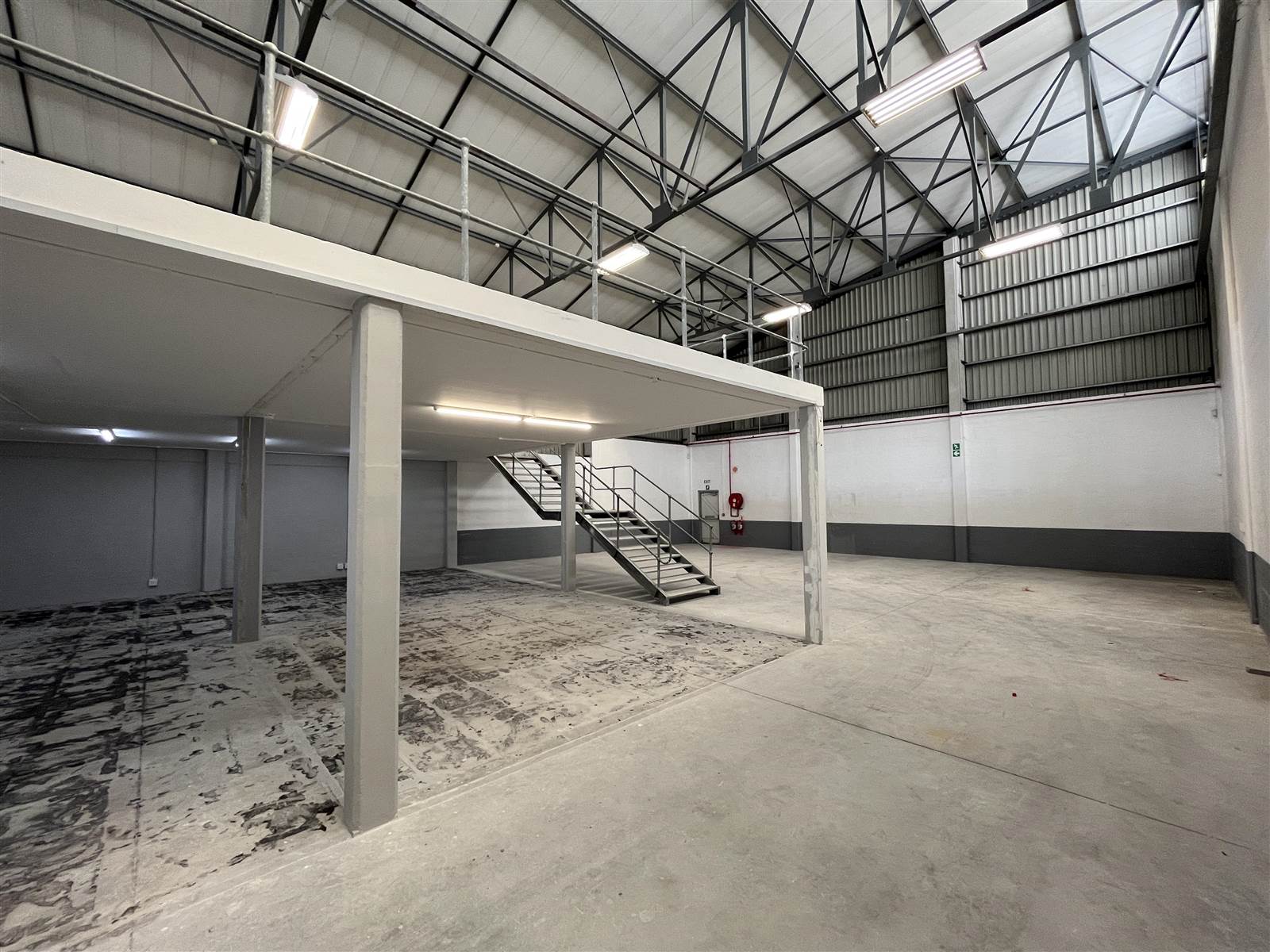 549  m² Industrial space in Airport Industria photo number 22