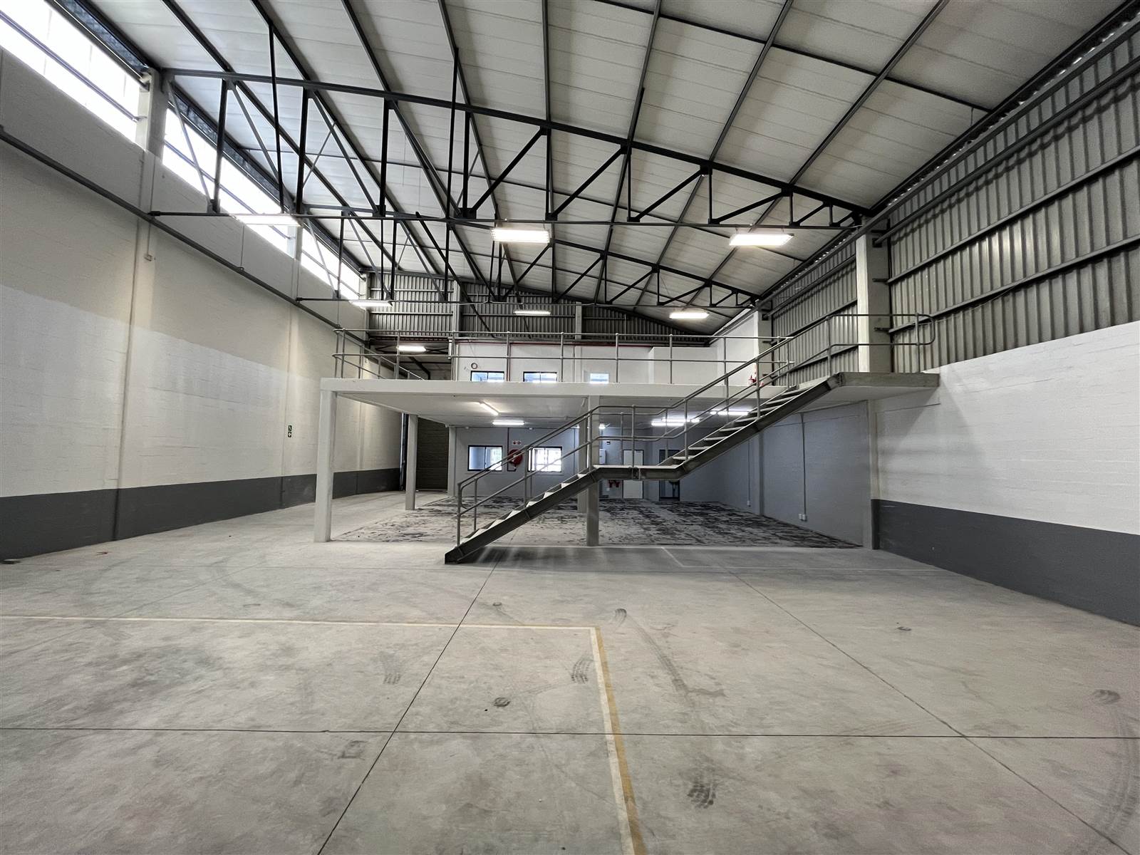 549  m² Industrial space in Airport Industria photo number 23