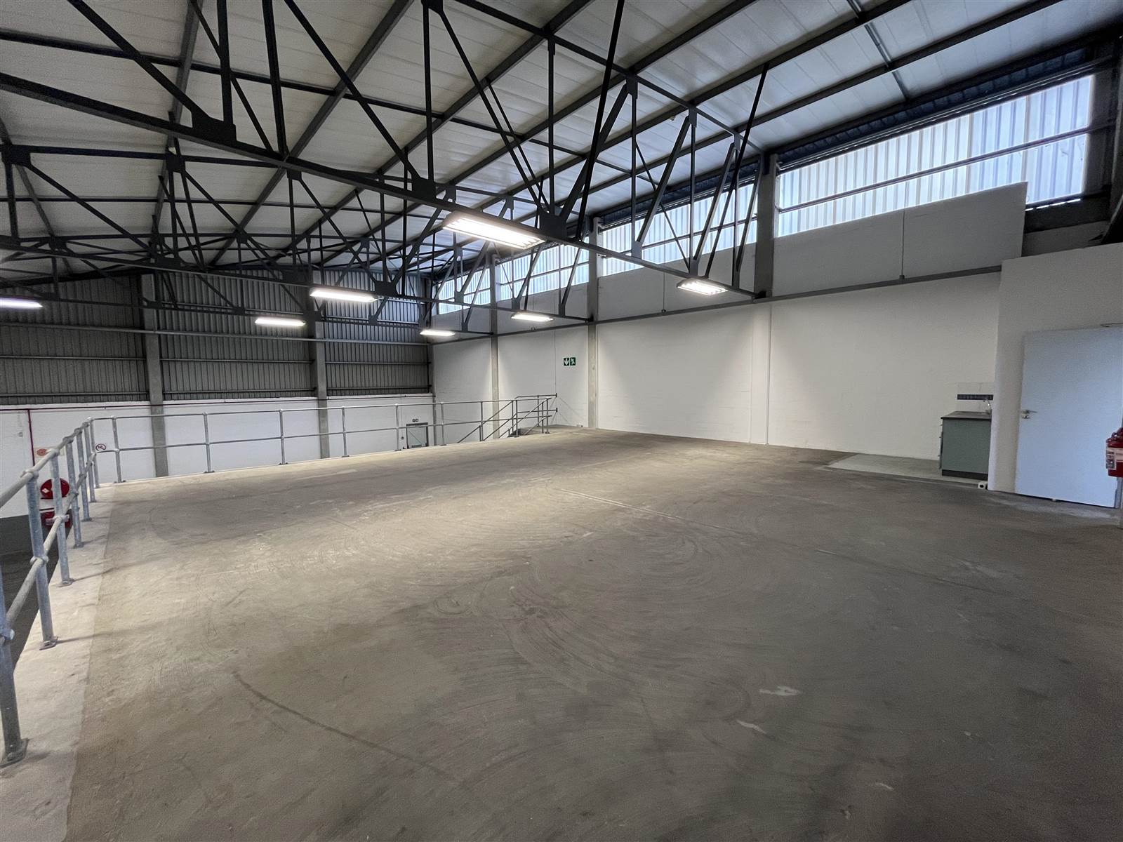 549  m² Industrial space in Airport Industria photo number 13