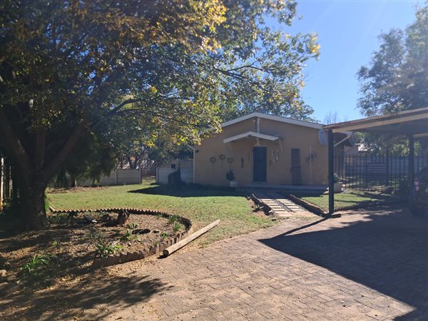 3 Bedroom House 3 Bedroom House