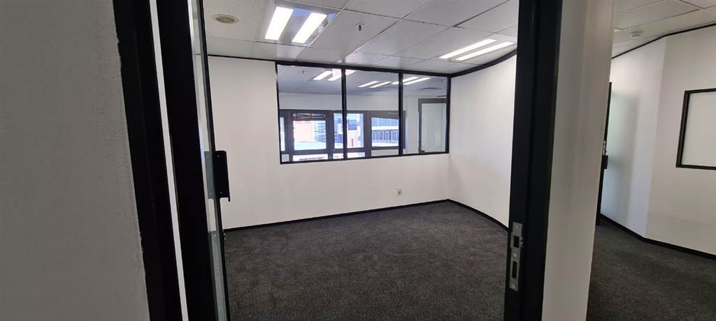 191  m² Commercial space in Sandown photo number 22