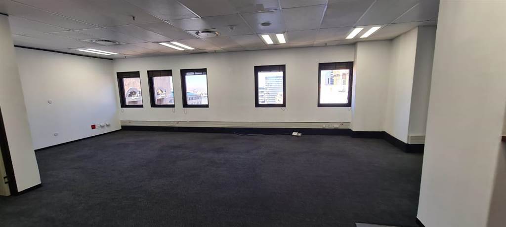 191  m² Commercial space in Sandown photo number 11