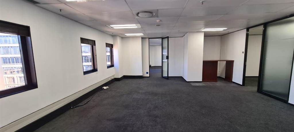 191  m² Commercial space in Sandown photo number 13