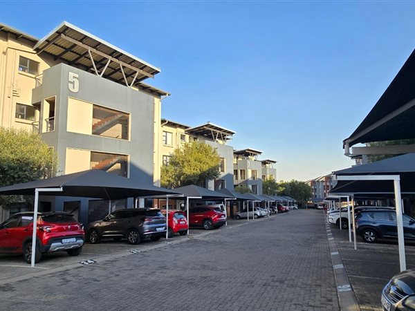 3 Bedroom Townhouse 3 Bedroom Townhouse