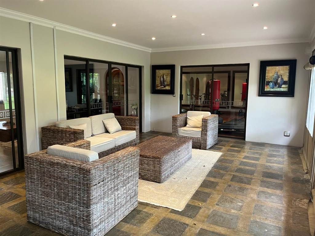 6 Bed House in Randjesfontein photo number 20