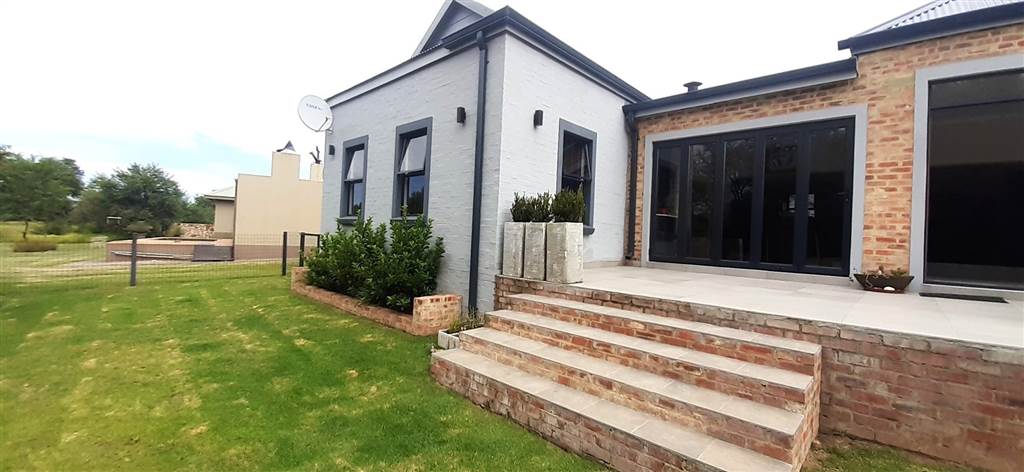 4 Bed House in Parys Golf Estate photo number 2
