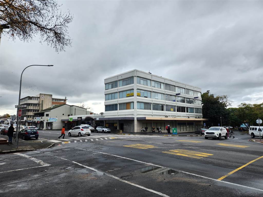 185 m² Commercial space to rent in Paarl | RR4157924 | Private Property