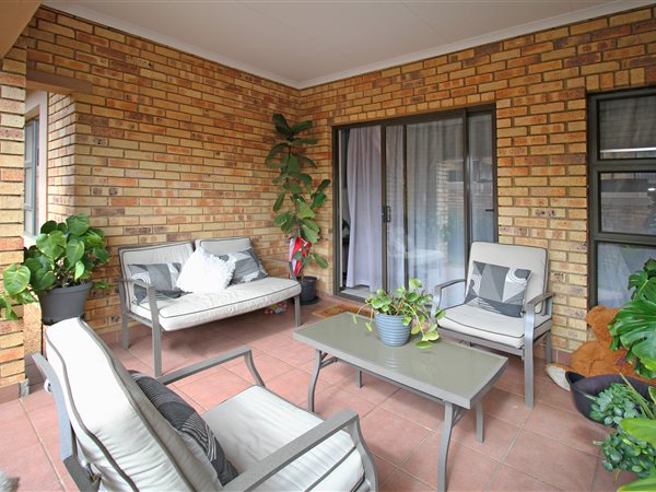 2 Bedroom Townhouse 2 Bedroom Townhouse