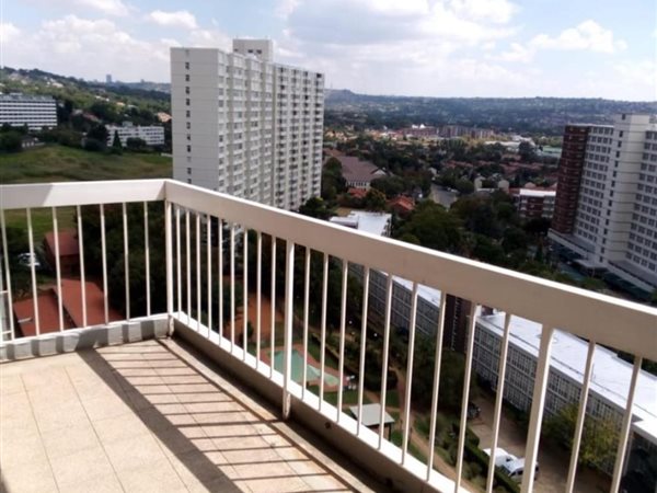 2 Bed Apartment in Bedford Gardens