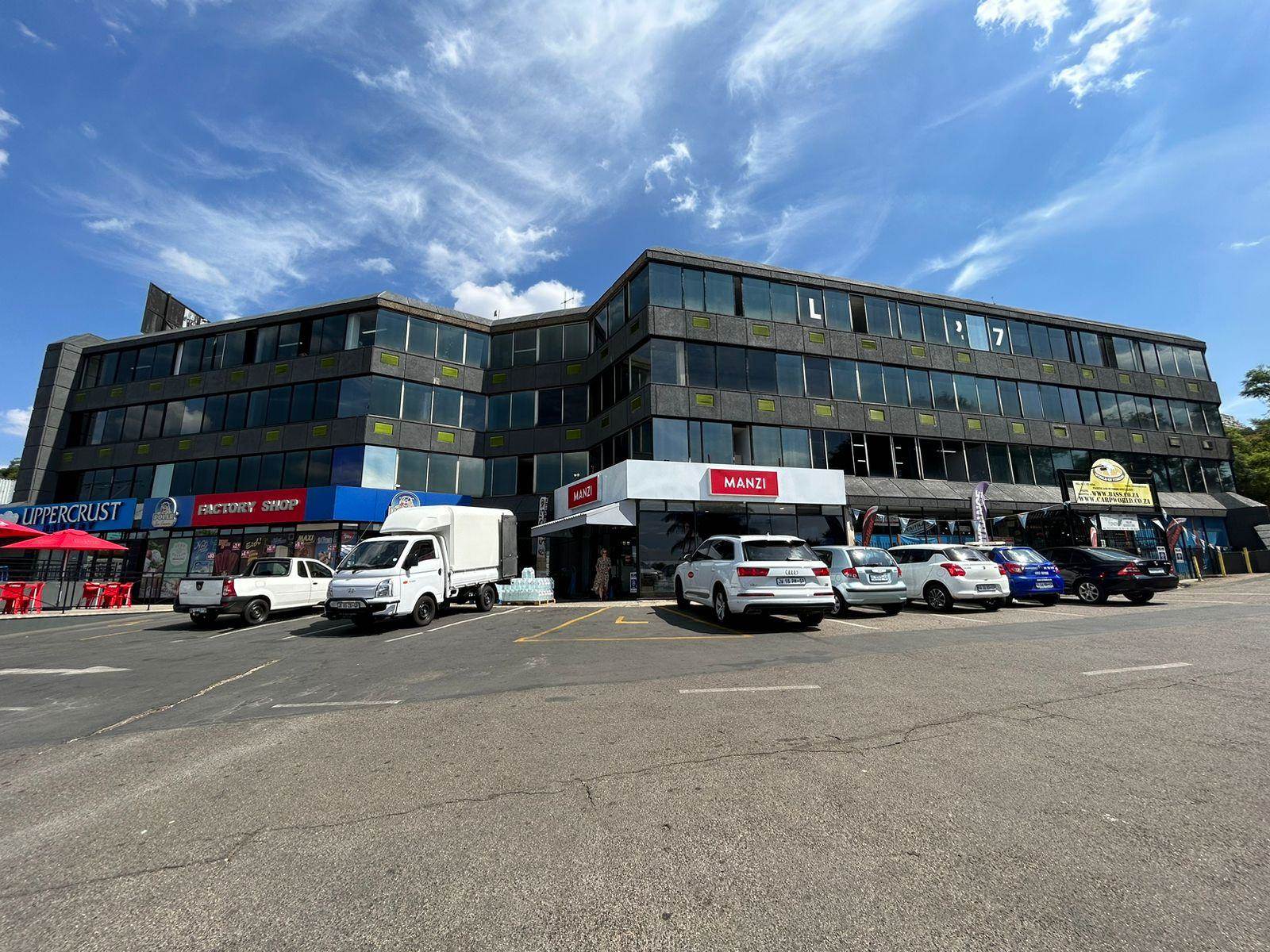 890  m² Commercial space in Northcliff photo number 1