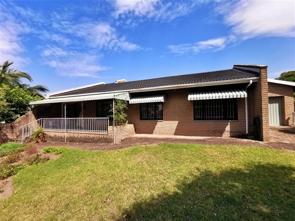 3 Bed Townhouse in Scottburgh South