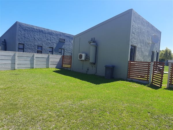2 Bedroom House 2 Bedroom House