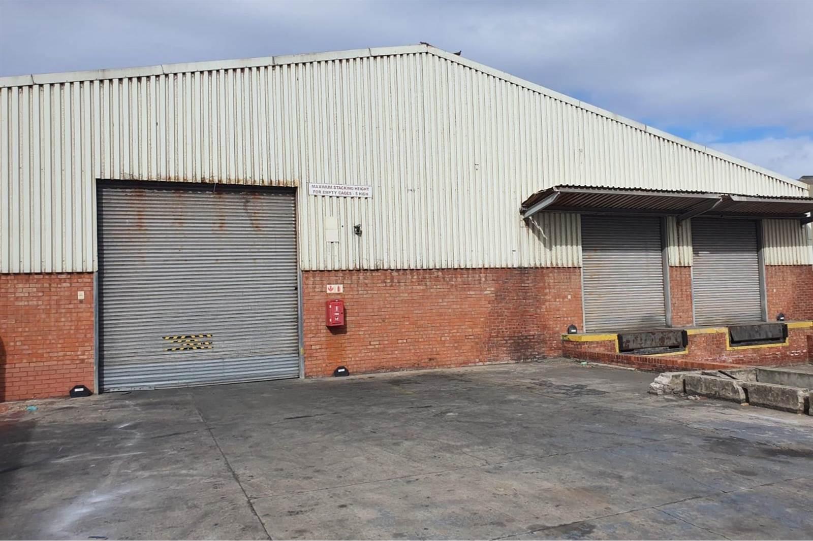 1380  m² Industrial space in Deal Party photo number 18