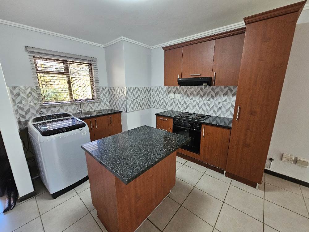 2 Bed Apartment in Westville photo number 3