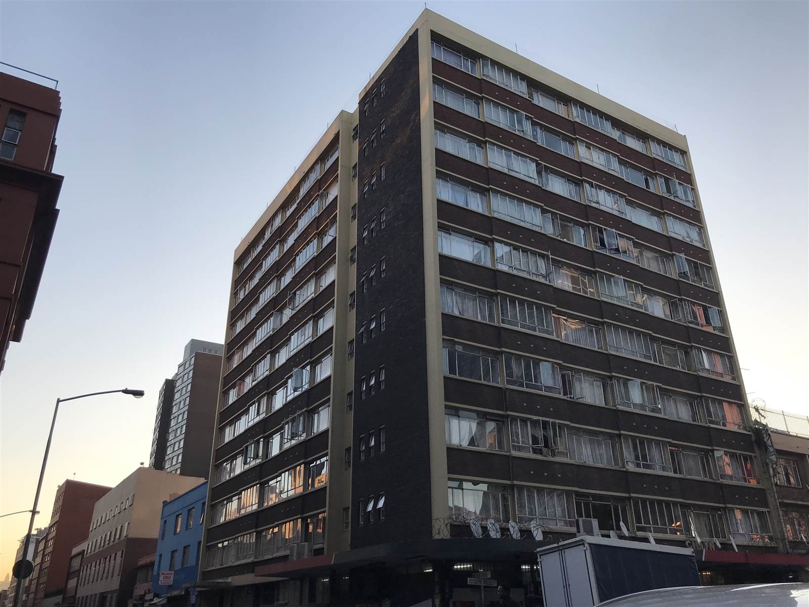 Flat in Durban CBD photo number 1